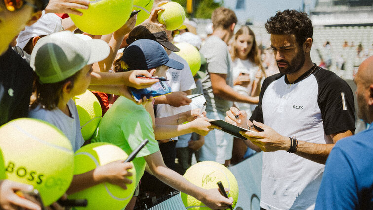 Matteo Berrettini nach einem Showtraining am Sonntag in Stuttgart Matteo Berrettini nach einem Showtraining am Sonntag in Stuttgart