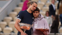 Alexander Zverev spendet Flavio Cobolli Trost Alexander Zverev spendet Flavio Cobolli Trost