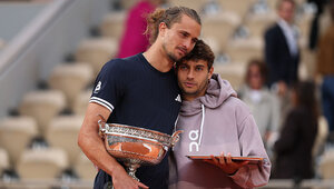 Alexander Zverev spendet Flavio Cobolli Trost