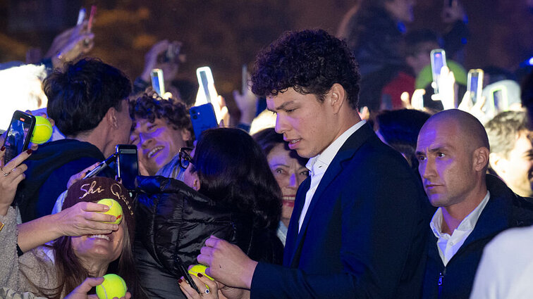 Ben Shelton glaubt beim Battle of the Sexes nicht an einen einfachen Sieg für Nick Kyrgios. Ben Shelton glaubt beim Battle of the Sexes nicht an einen einfachen Sieg für Nick Kyrgios.