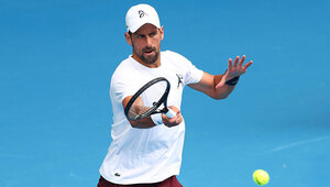 Novak Djokovic hat in Melbourne ein Halbfinale zu verteidigen