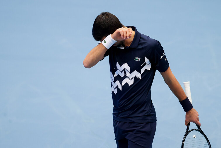 Novak Djokovic musste gegen Lorenzo Sonego die deutlichste Zwei-Satz-Niederlage seiner Karriere einstecken Novak Djokovic musste gegen Lorenzo Sonego die deutlichste Zwei-Satz-Niederlage seiner Karriere einstecken