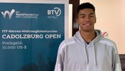 Der 20-jährige Michael Agwi steht im Aufgebot der Irischen Davis-Cup-Mannschaft gegen Österreich.