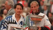 Thomas Muster siegte 1995 in Paris im Endspiel gegen Michael Chang.