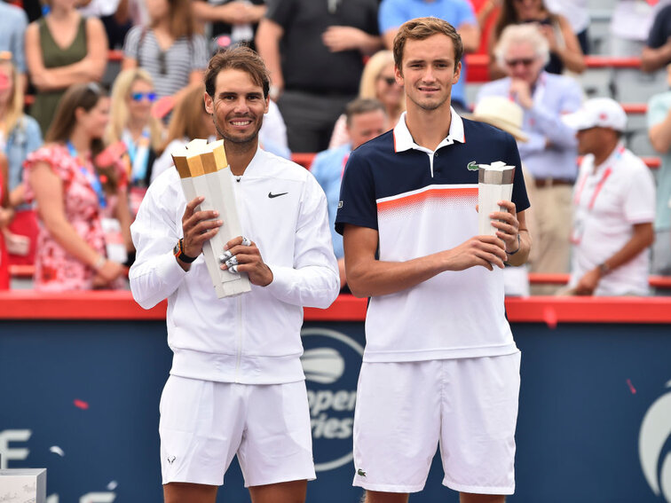 Im Montreal-Finale setzte sich Rafael Nadal klar in zwei Sätzen durch Rafael Nadal und Daniil Medvedev