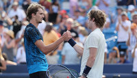 Alexander Zverev misst sich mit Andrey Rublev Alexander Zverev misst sich mit Andrey Rublev