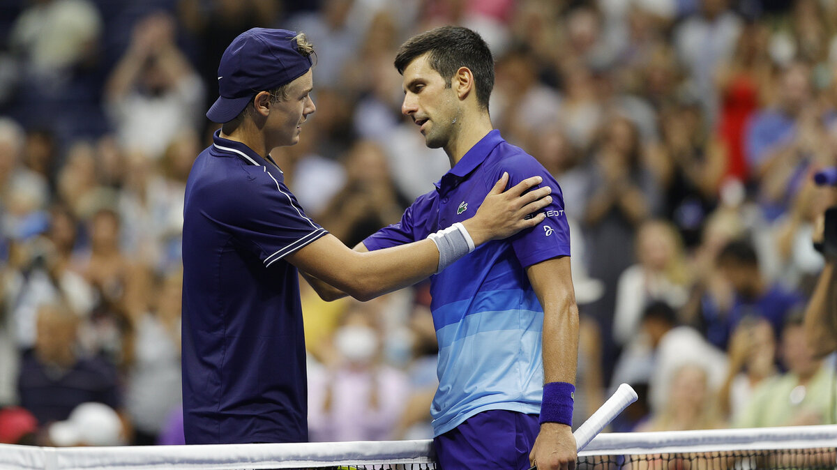 Im Re-Live Holger Rune schlägt Novak Djokovic sensationell · tennisnet