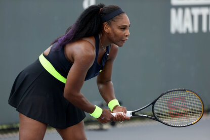 Serena Williams greift in New York auf einen neuen Schläger zurück Serena Williams greift in New York auf einen neuen Schläger zurück