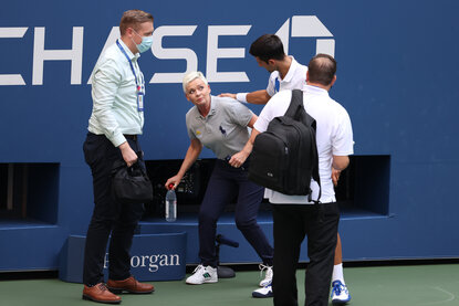 Novak Djokovic Minuten vor seiner Disqualifikation bei den US Open 2020 Novak Djokovic Minuten vor seiner Disqualifikation bei den US Open 2020