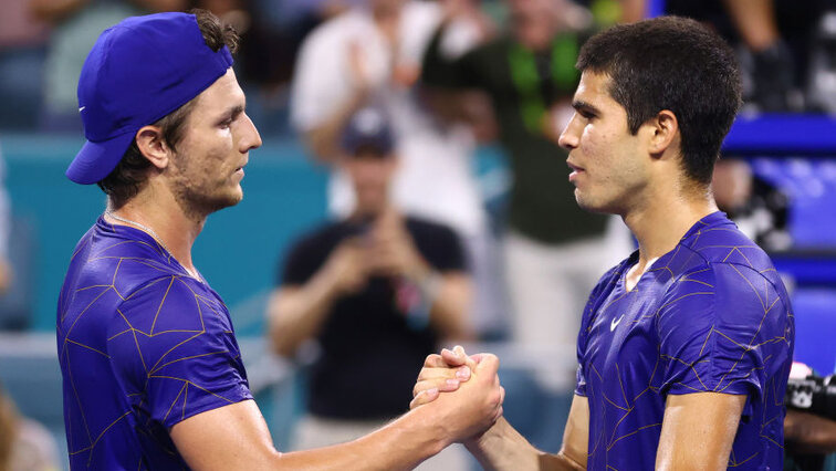 Miomir Kecmanovic und Carlos Alcaraz 2022 in Miami