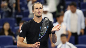 Nach Matches gegen Linkshänder darf sich Alexander Zverev in der Regel selbst beklatschen