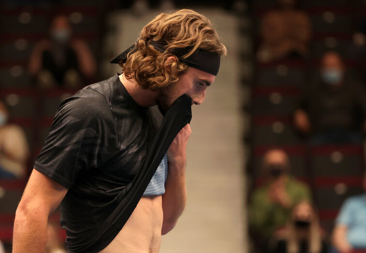 Stefanos Tsitsipas verlor in Paris-Bercy zum Auftakt Stefanos Tsitsipas ist bei den ATP Finals Titelverteidiger