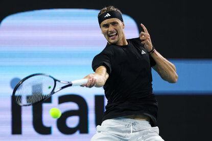 Alexander Zverev ließ Karen Khachanov im Achtelfinale keine Chance Alexander Zverev ließ Karen Khachanov im Achtelfinale keine Chance