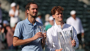 Daniil Medvedev (l.) und Jannik Sinner standen in Indian Wells im Finale
