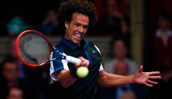 LONDON, ENGLAND - DECEMBER 05: Younes El Aynaoui of Morocco plays a forehand in his match against Tim Henman of Great Britain during day four of the Statoil Masters Tennis at the Royal Albert Hall on December 5, 2015 in London, England. (Photo by J...