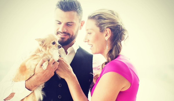 Yanina Wickmayer mit Gatte und Hündchen