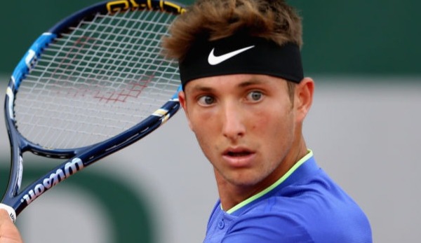 Corentin Moutet zeigt sich in Nouméa unsportlich