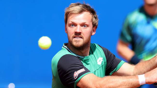 Kevin Krawietz will play for the title in Halle on Sunday