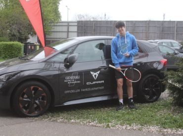 This Cupra Born is played at the Generali Race to Kitzbühel