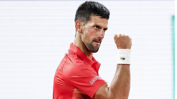 Novak Djokovic didn't have any problems against Karen Khachanov either