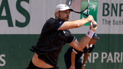 Jurij Rodionov is in the qualifying final at Roland Garros