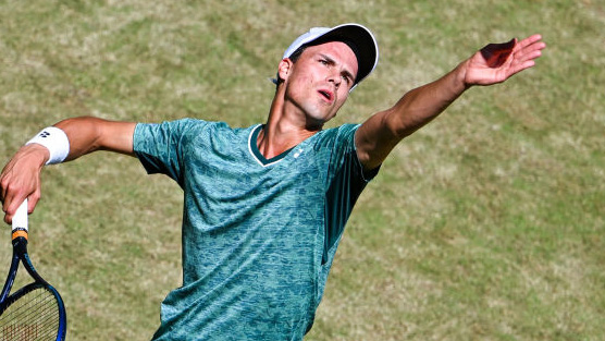 Daniel Altmaier kann in Halle auch als Lucky Loser nicht aufschlagen Daniel Altmaier kann in Halle auch als Lucky Loser nicht aufschlagen