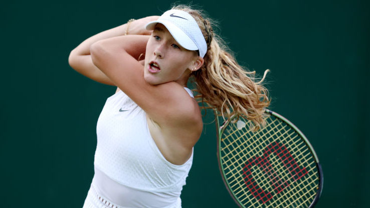 Mirra Andreeva steht in Wimbledon in Runde drei