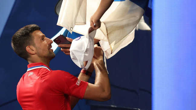 Für Novak Djokovic haben sich zahlreiche Fans den Silvesterabend freigehalten Für Novak Djokovic haben sich zahlreiche Fans den Silvesterabend freigehalten