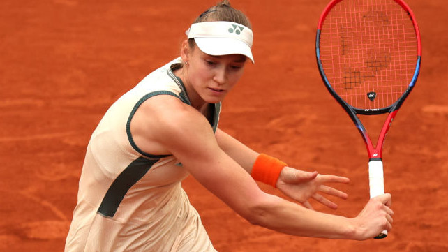 Na, das könnte ein Stopp werden ... Elena Rybakina am Dienstag in Roland-Garros Na, das könnte ein Stopp werden ... Elena Rybakina am Dienstag in Roland-Garros