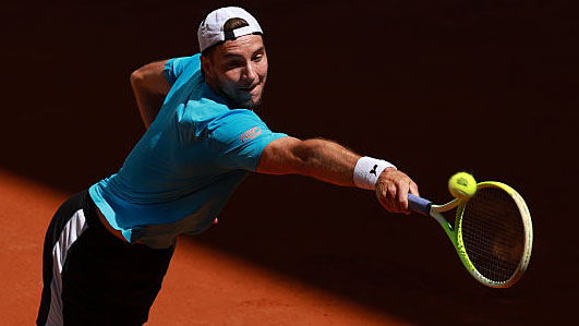 Jan-Lennard Struff hat sich gegen Stefanos Tsitsipas letztlich vergeblich gestreckt