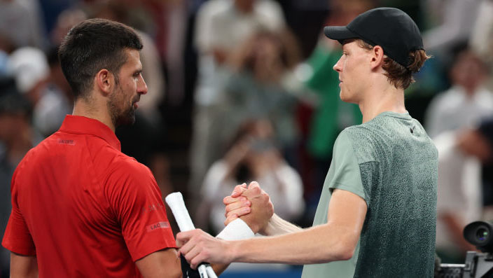 Novak Djokovic und Jannik Sinner gehen am Freitagabend in die Bütt Novak Djokovic und Jannik Sinner gehen am Freitagabend in die Bütt