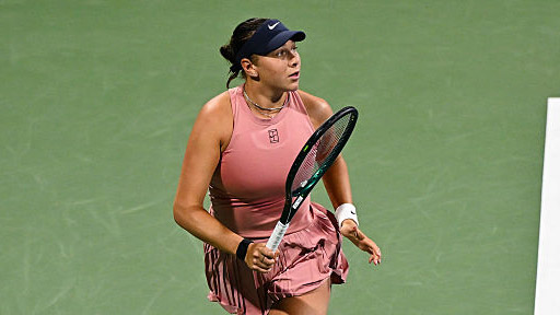 Amanda Anisimova hat gegen Emma Raducanu nichts anbrennen lassen