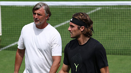 Goran Ivanisevic und Stefanos Tsitsipas 2025 in Wimbledon