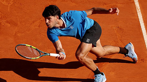 Carlos Alcaraz hat sich aus Barcelona verletzungsbedingt verabschiedet Carlos Alcaraz hat sich aus Barcelona verletzungsbedingt verabschiedet