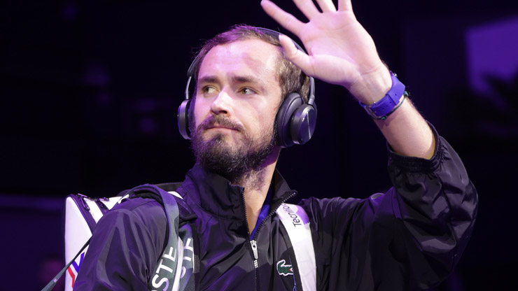 Daniil Medvedev grüßt in Wien aus dem Halbfinale