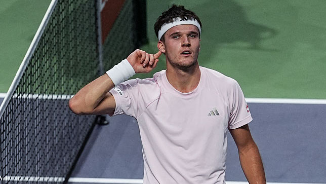 Jakub Mensik steht im Achtelfinale von Shanghai